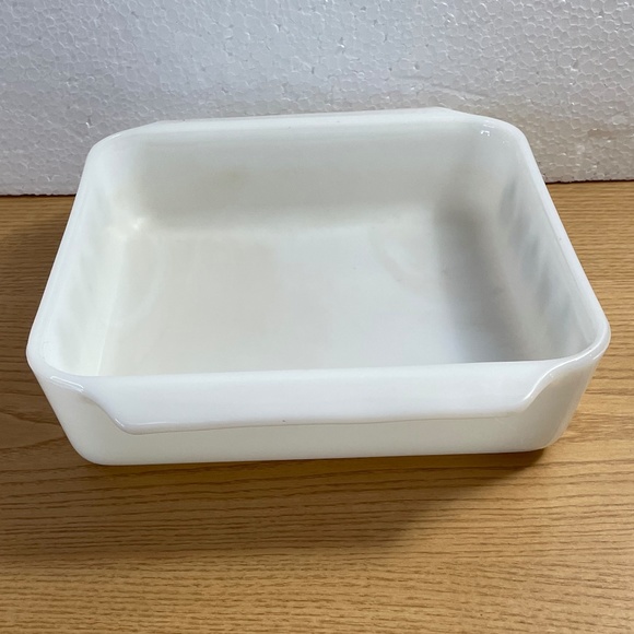 Vintage Fire King Anchor Hocking 8" Square Baking Dish Meadow Green #435 MCM - Picture 2 of 7